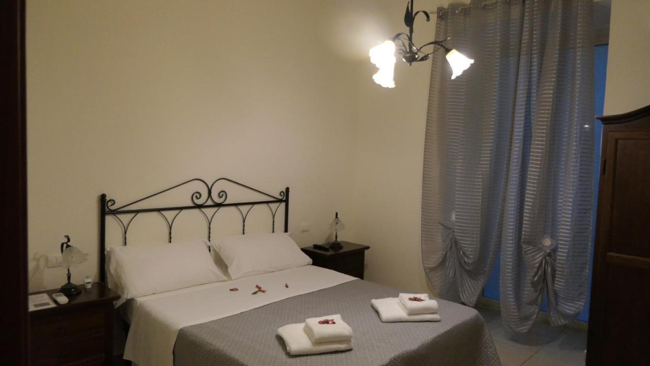 B&B Dimora Cirillo Napoli Eksteriør billede